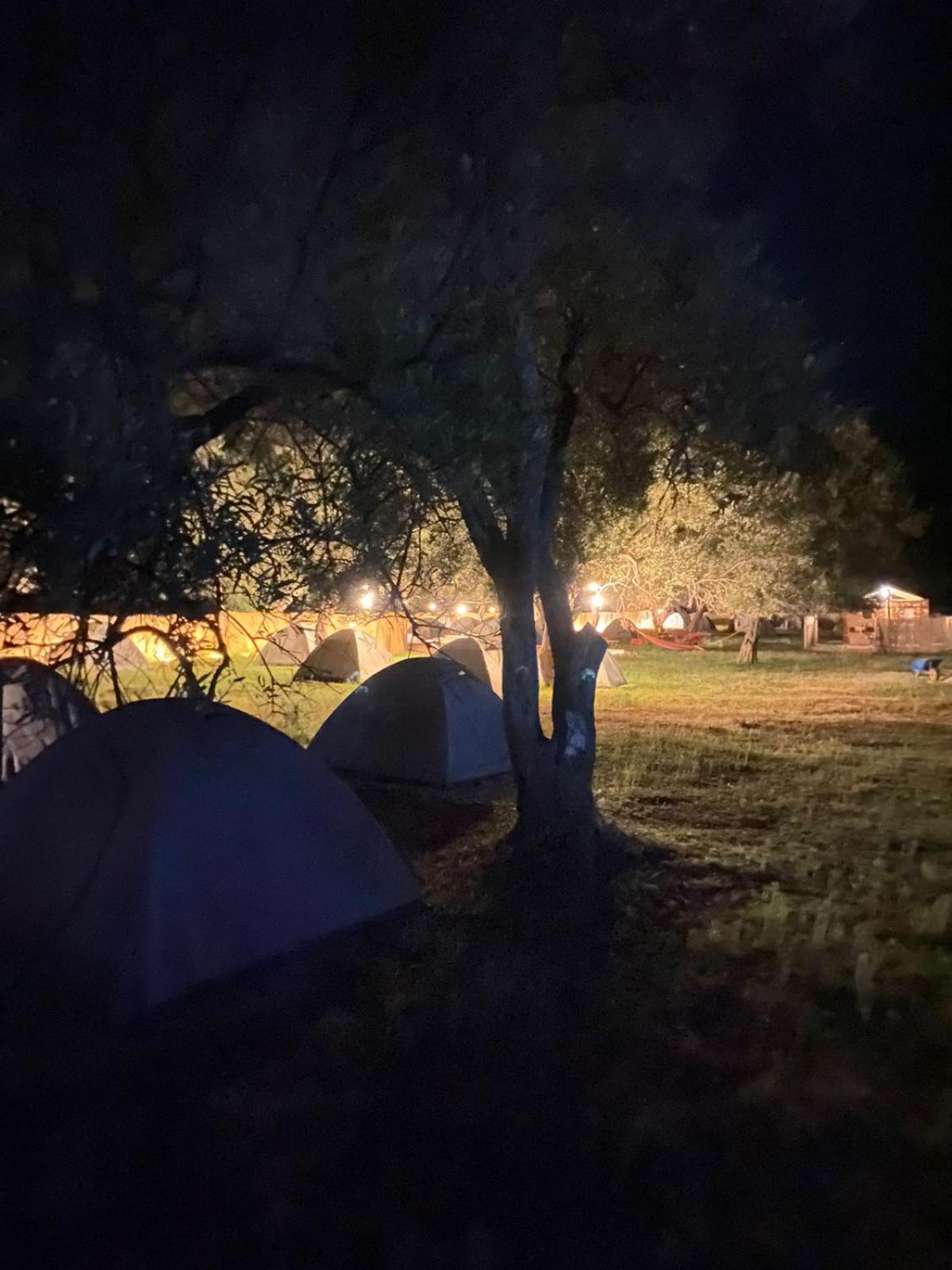 Borsh Olive Camping Hotell Eksteriør bilde